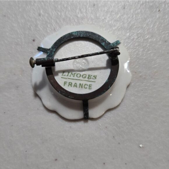 Vintage 1940's Courting Couple Limoges Brooch France - Picture 5 of 6